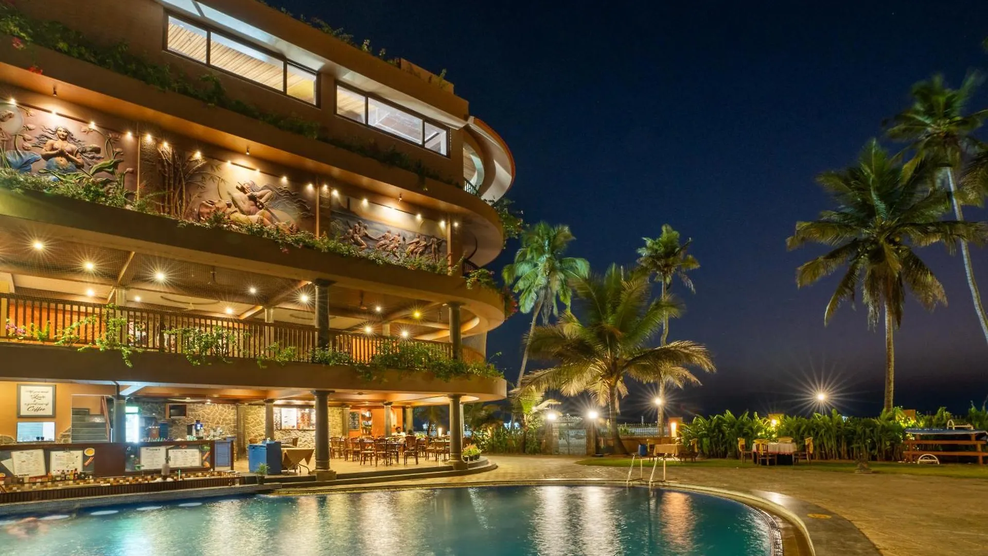 Uday Samudra Leisure Beach Hotel & Spa Kovalam 5*,